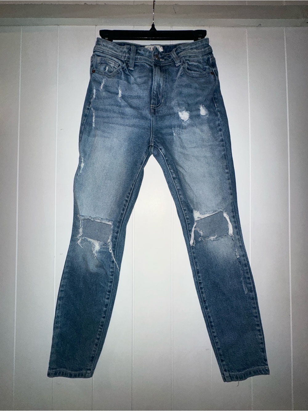 CELLO High Rise Distressed Skinny Jeans Size 1